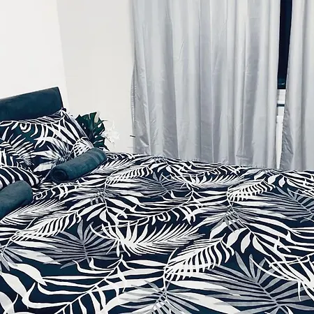 Holiday home Large 4br House Chapel Allerton Long Offer